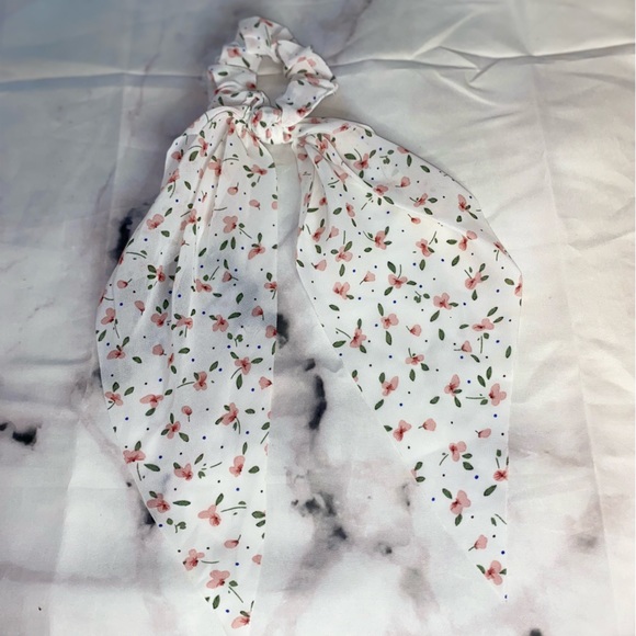 SHEIN Accessories - New Large Hair Scarf Scrunchie